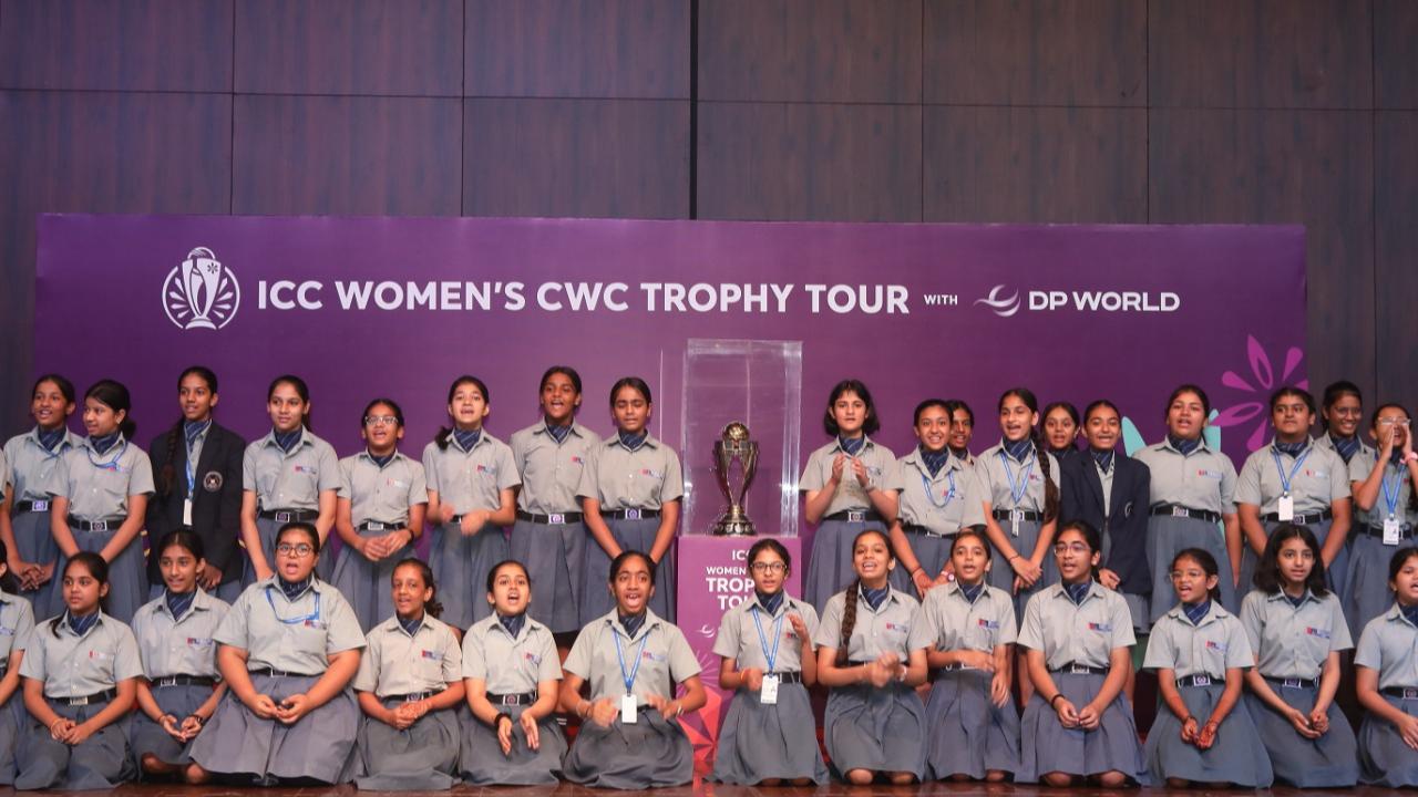 A central highlight of the tour was its engagement with the city’s youth. The trophy visited several prominent educational institutions including The Emerald Heights International School, Niranjana Girls School, Emerald Heights World School, Sri Sathya Sai Vidya Vihar, Bhavans Prominent International School, and Sanmati Higher Secondary School